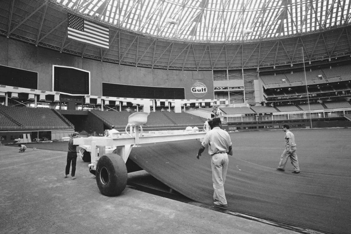 Astrodome renovation approved by the Harris County Commissioners Court